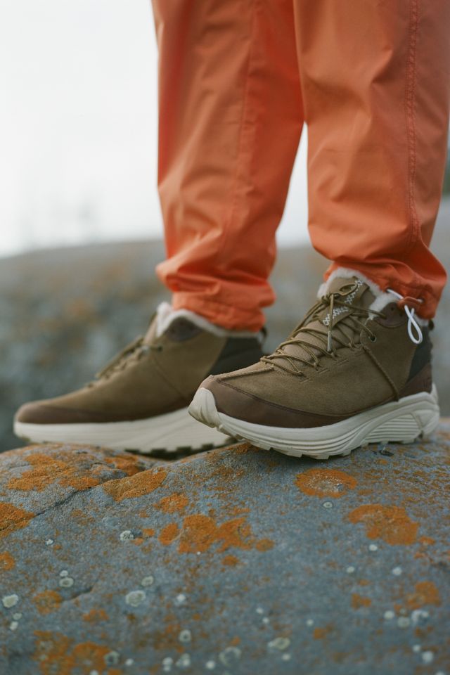 trainer sneaker boot