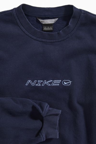 embroidered nike sweatshirt vintage