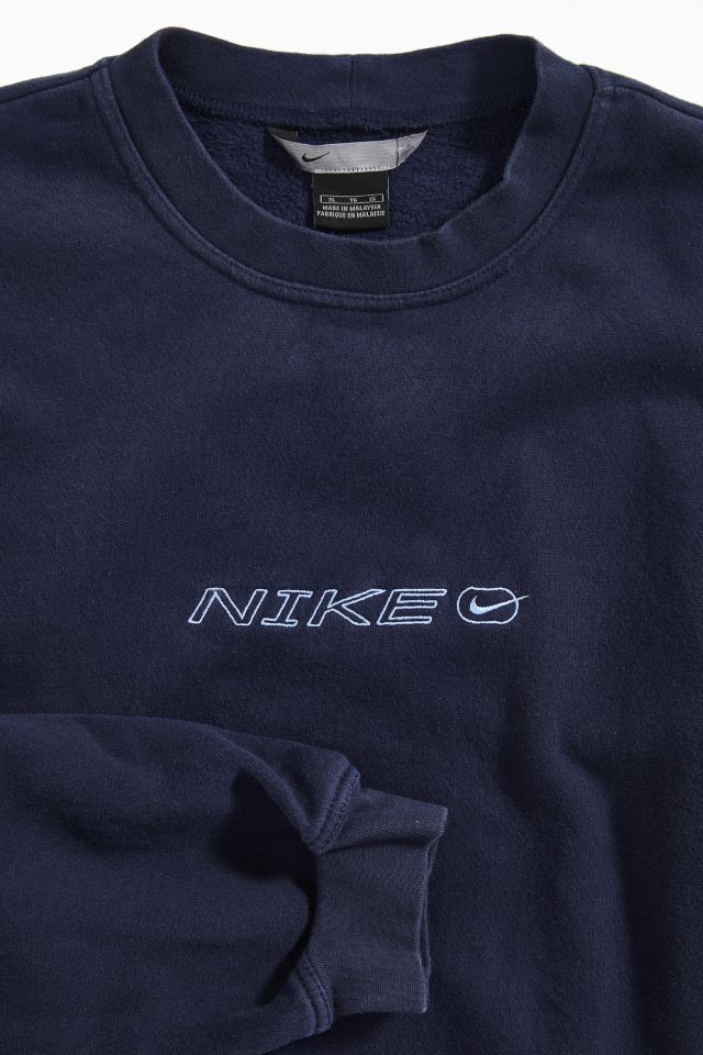 Vintage embroidered nike crewneck sale