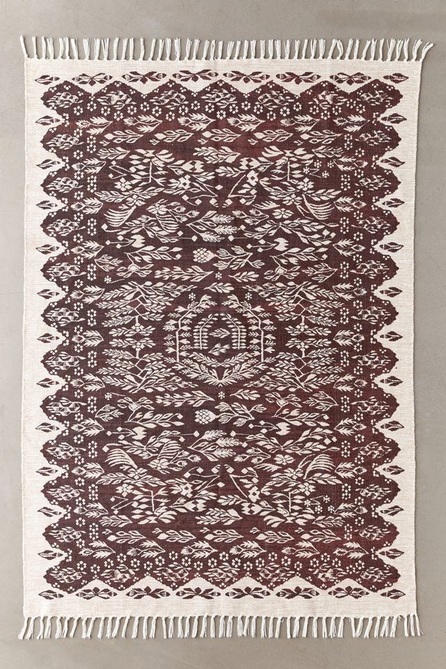 Nova Reversible Printed Rug | Urban Outfitters