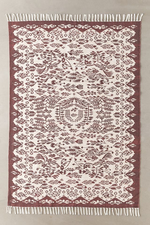 Nova Reversible Printed Rug | Urban Outfitters Canada
