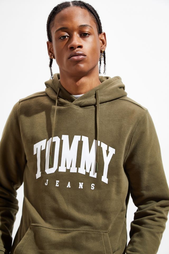 Tommy jeans on sale essential hoodie