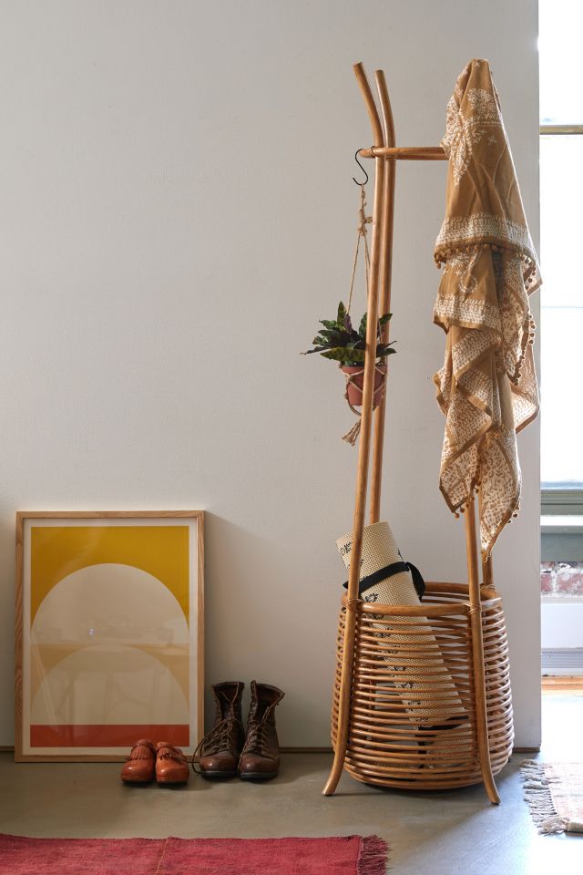 Omera Coat Rack