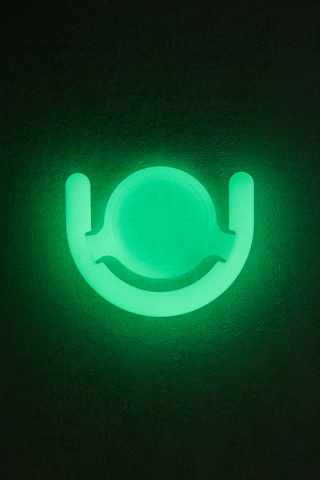PopSockets Glow-In-The-Dark Multi-Surface Phone Mount | Urban ...