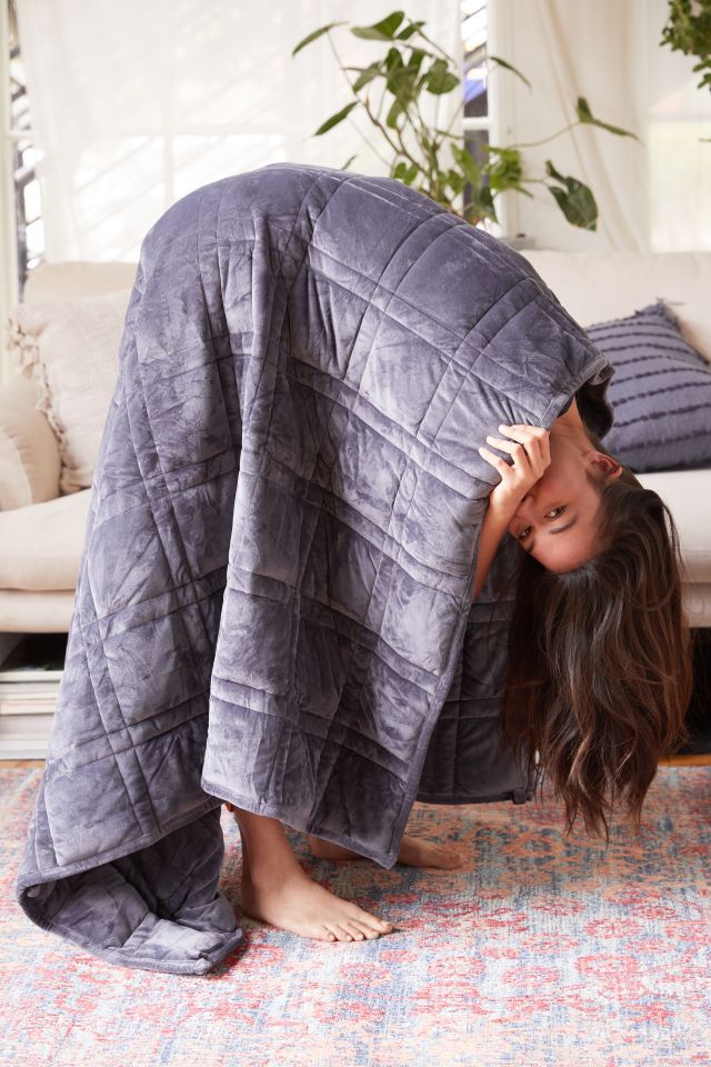 Plush 15 lb Weighted Blanket Urban Outfitters