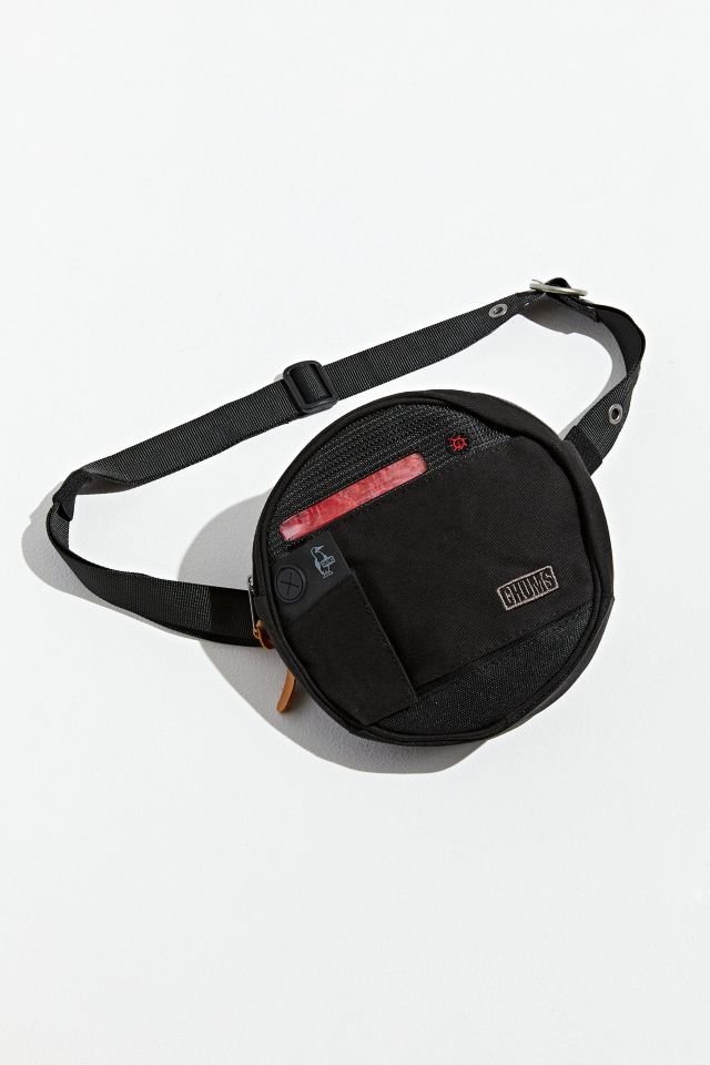 Chums Hi Beam Reflective Round Sling Bag | Urban Outfitters