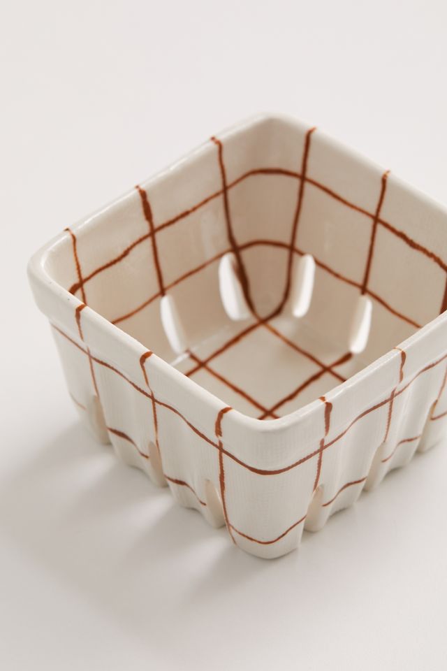 Alanis Berry Colander Dish #2