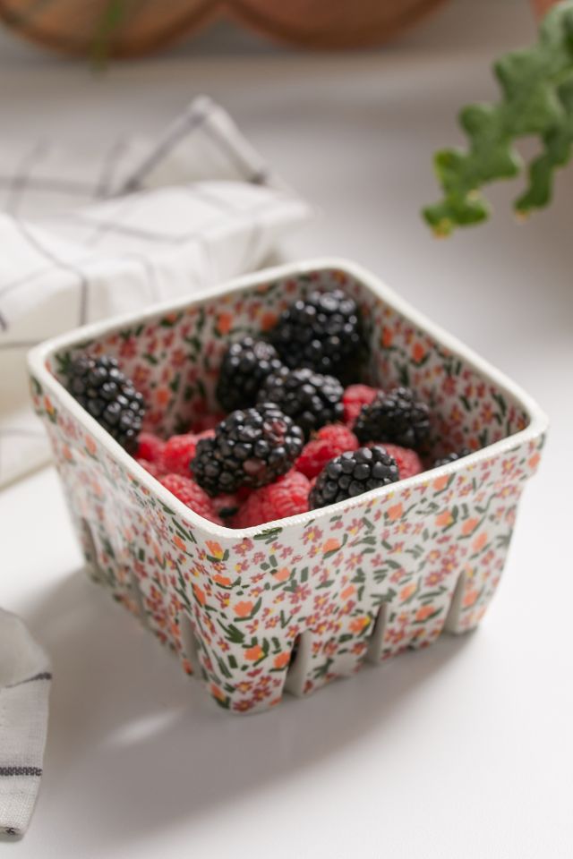 Berry Colander Dish #1