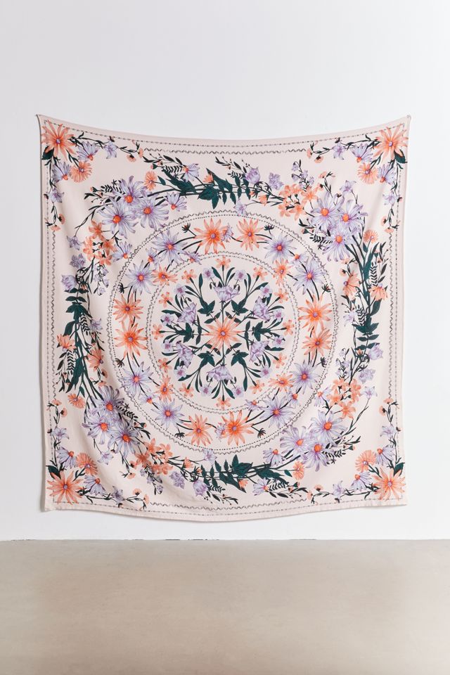 Clara Floral Medallion Tapestry | Urban Outfitters