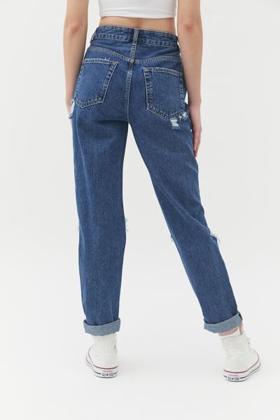 urban outfitters ripped mom jeans