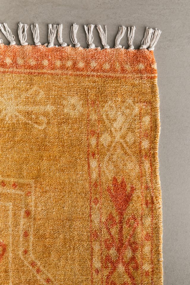Atticus Printed Chenille Rug | Urban Outfitters