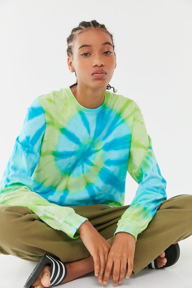 Vintage Earth Tie-Dye Long Sleeve Tee | Urban Outfitters