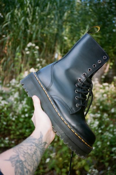 Doc martens urban outfitters best sale