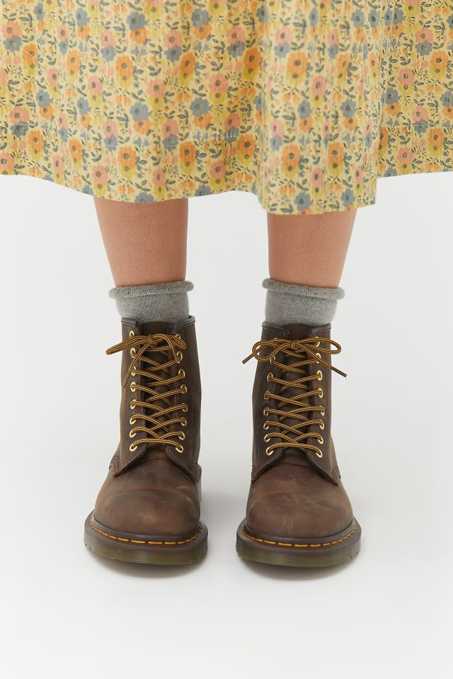 doc marten boots urban outfitters