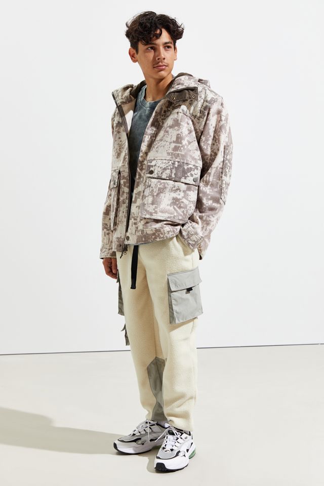 UO Utopia Cargo Trail Sherpa Jogger Pant | Urban Outfitters