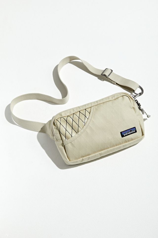 Patagonia fanny pack online urban outfitters