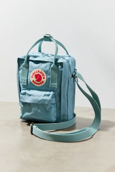 Kanken bag 2025 urban outfitters