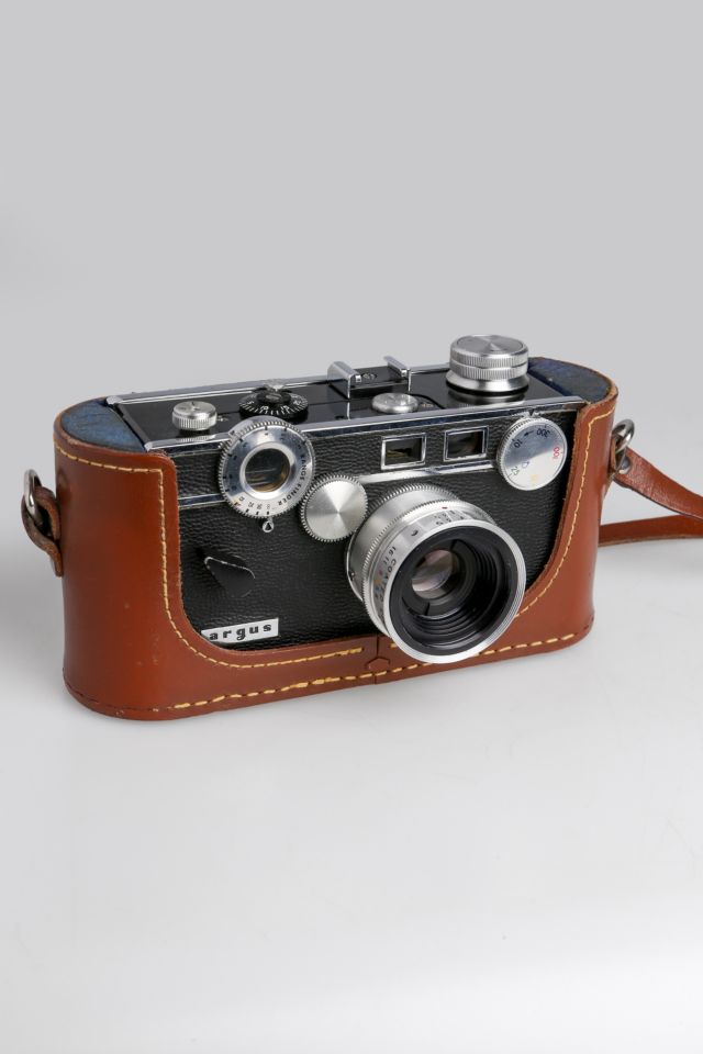 Acme Camera Co. Vintage Argus C3 35mm Rangefinder #1