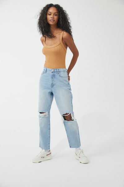 urban outfitters ripped mom jeans