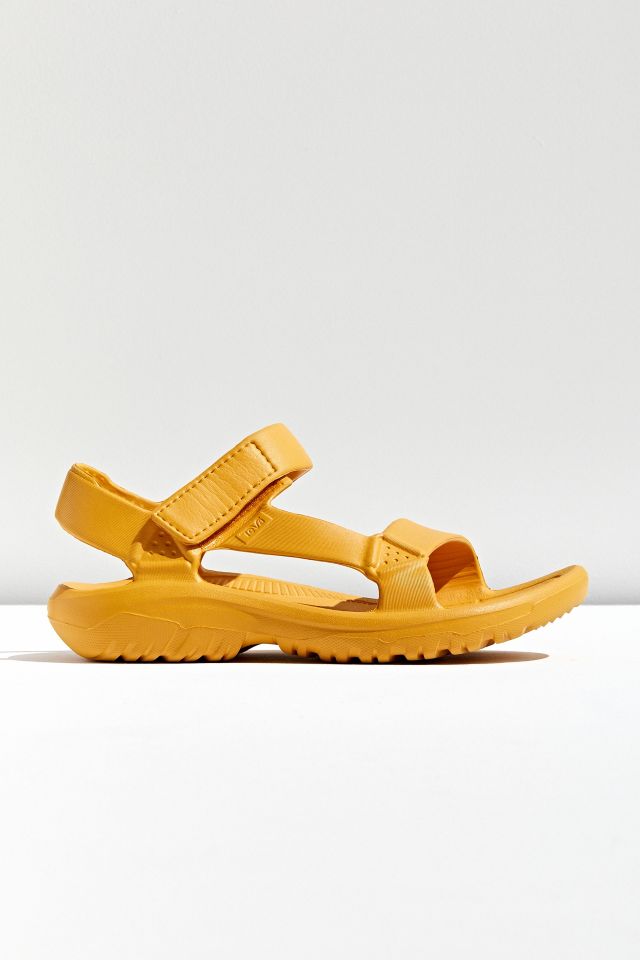 Teva hurricane hot sale drift yellow