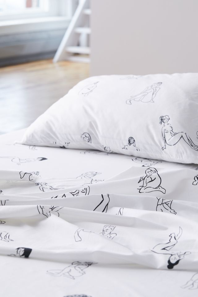 Nude Ladies Sheet Set | Urban Outfitters