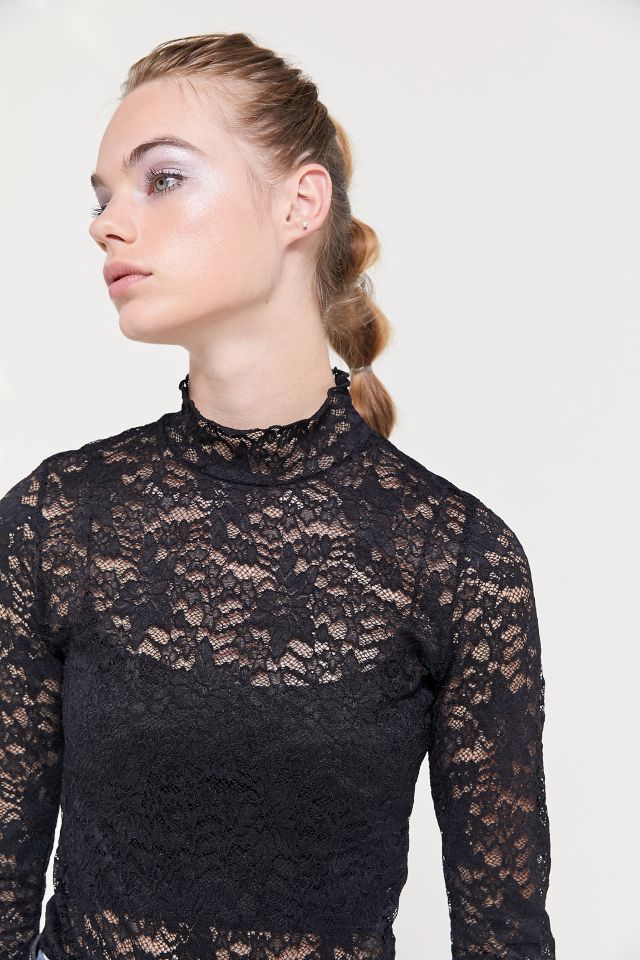 UO Floral Lace Turtleneck Top