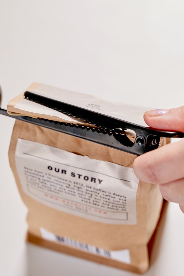 Coffee Scoop Clip #2