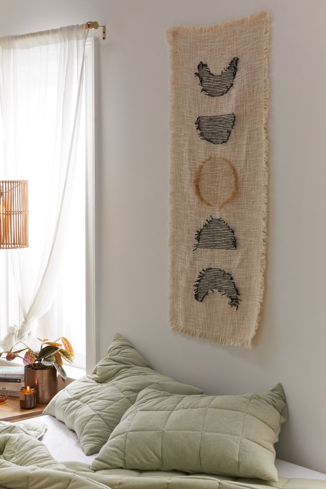 Urban outfitters moon tapestry sale