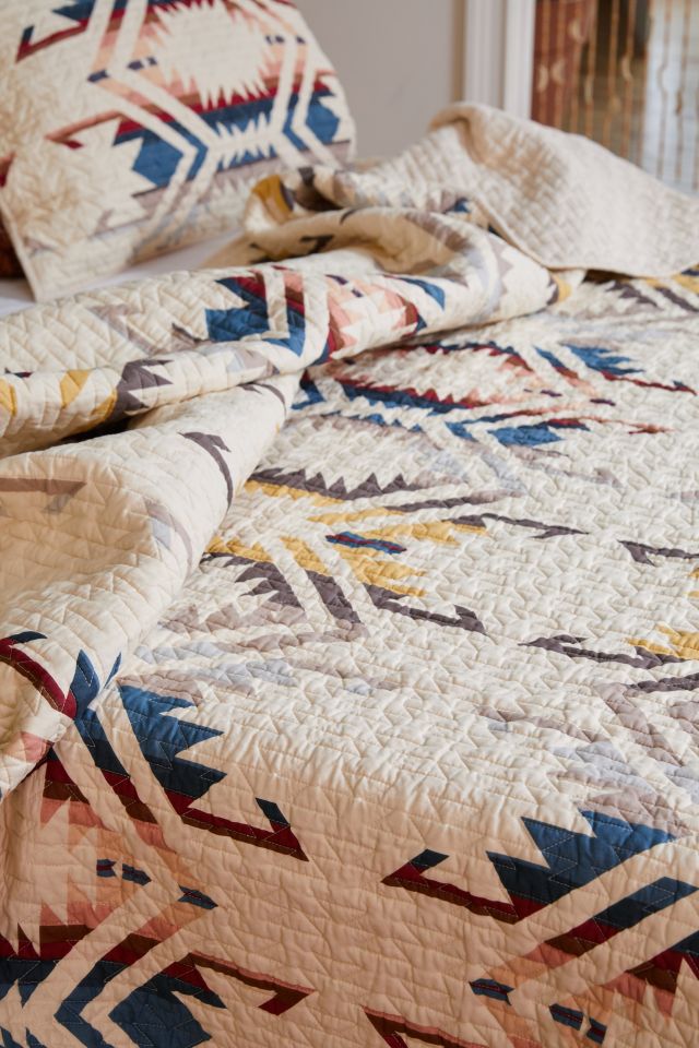 Pendleton White Sands Quilt Set Urban Outfitters Canada