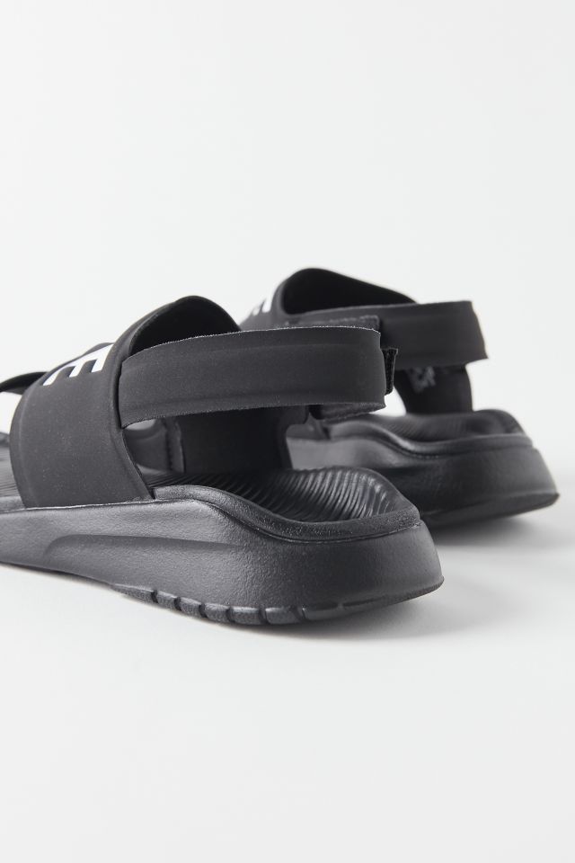 Nike hotsell tanjun sandal