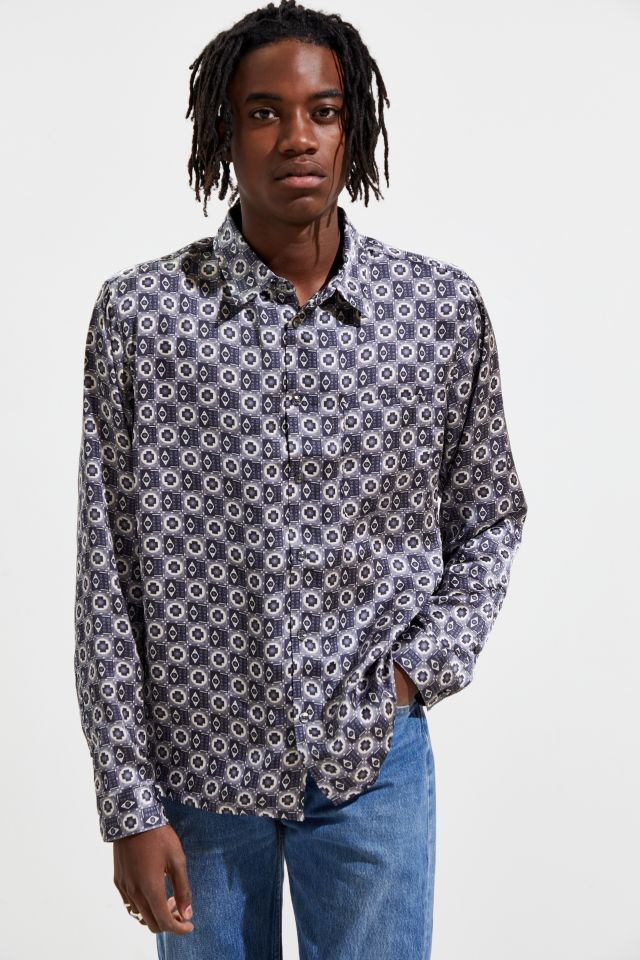 UO Foulard Lightweight Satin Button-Down Shirt | Urban Outfitters Canada