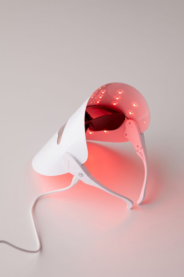 Masque thérapeutique à lumières Illumi Luxe + Willow #1