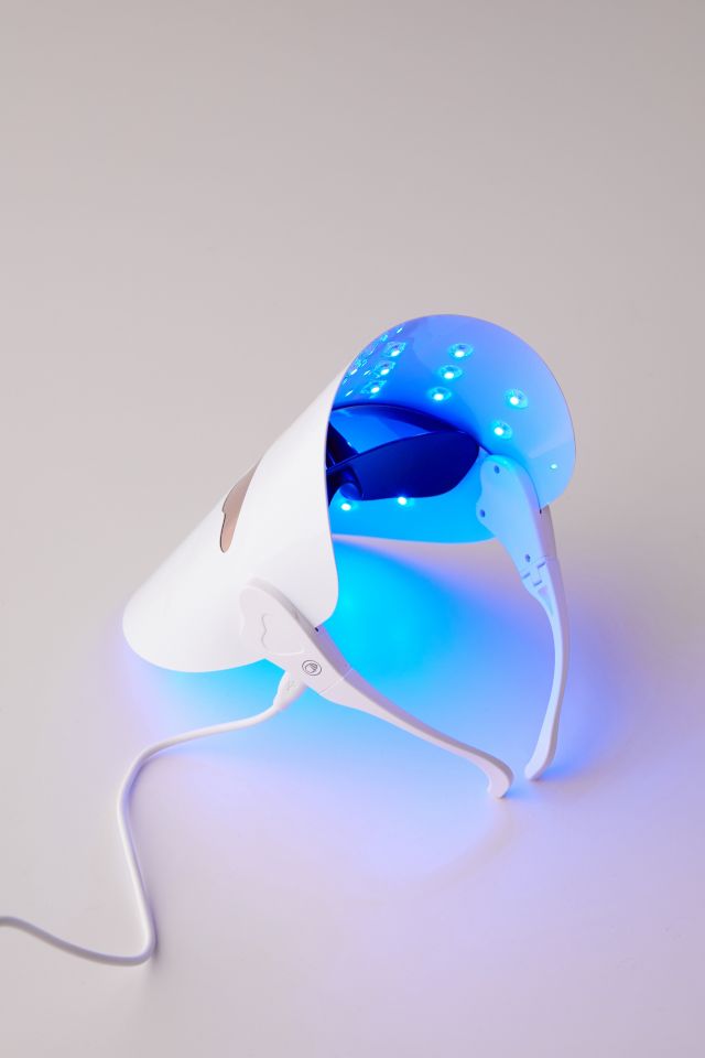 Masque thérapeutique à lumières Illumi Luxe + Willow #3