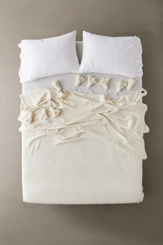Kip&Co Tassel Bed Blanket #1