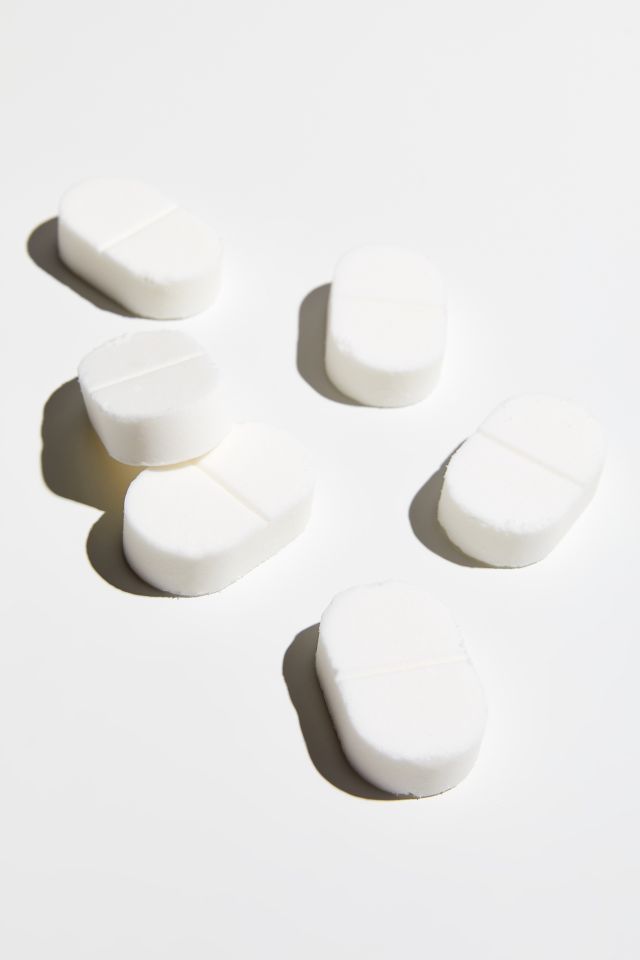OUAI Chill Pills Bath Bombs