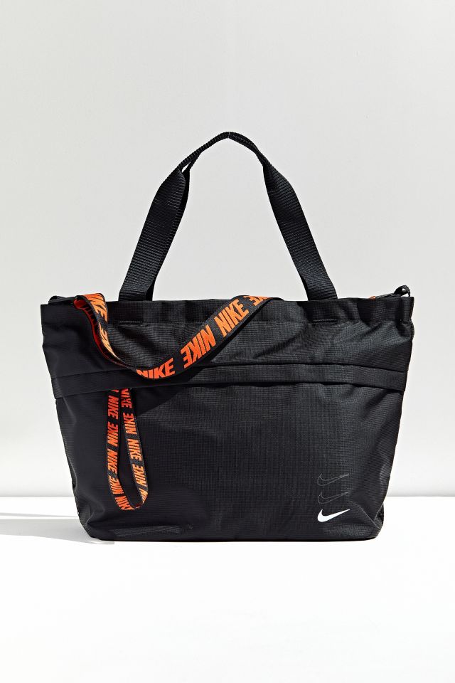 Urban outfitters nike on sale bag