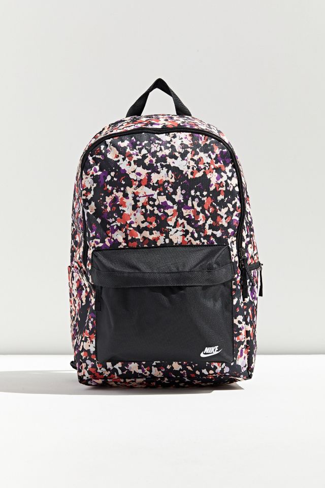 Nike Heritage 2.0 Backpack | Urban Outfitters