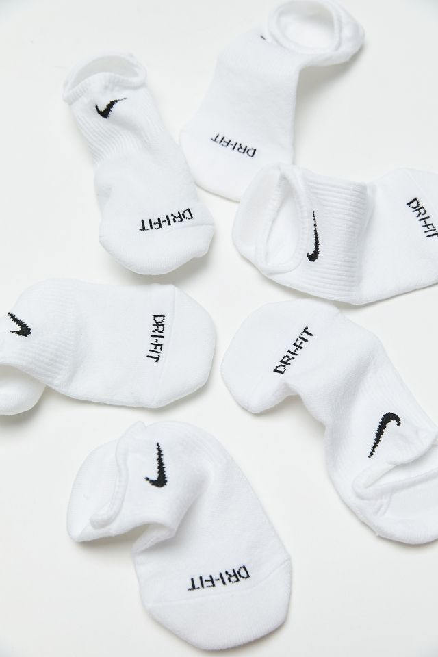 Nike Everyday Plus Training Cushion Ankle Sock 3-Pack | Urban Outfitters