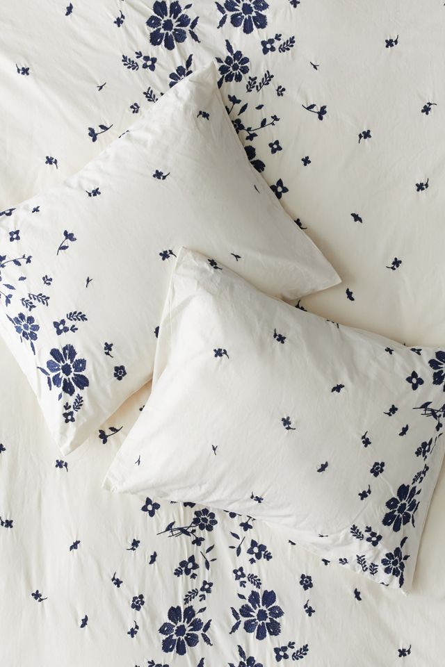 Samantha Embroidered Floral Sham Set Urban Outfitters