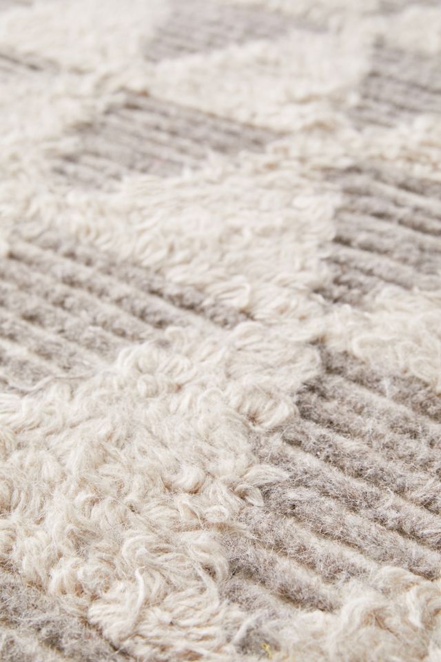 Alpes Shag Rug | Urban Outfitters