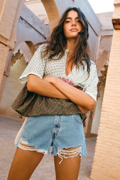 Urban Renewal Recycled Levi's Low Rise Slouchy Short | Urban Outfitters  Canada