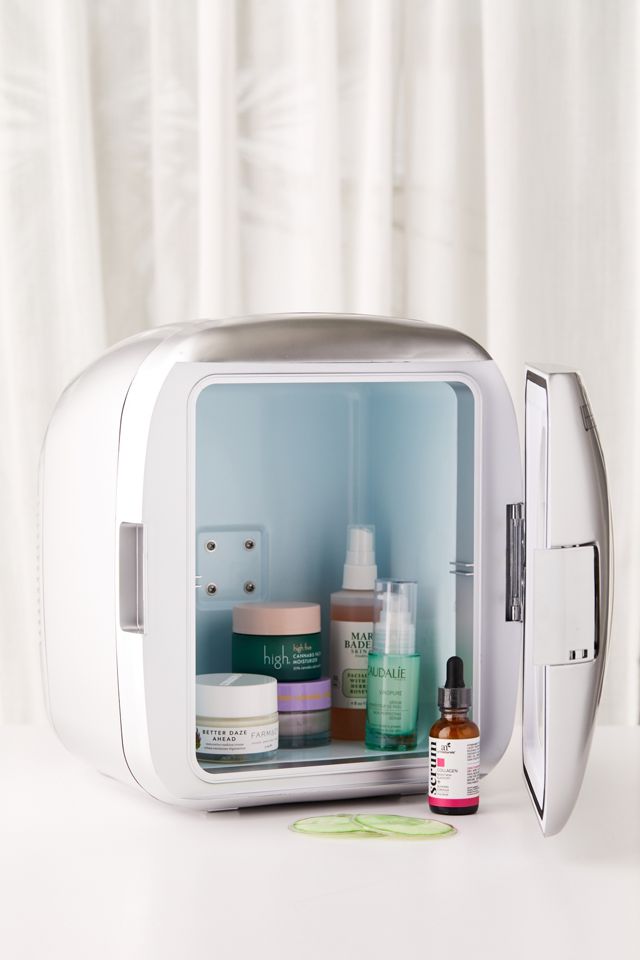 Uber Appliance 9L Personal Beauty Refrigerator #3