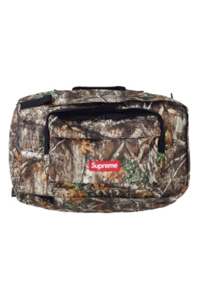 Supreme Duffle Bag FW19 Urban Outfitters