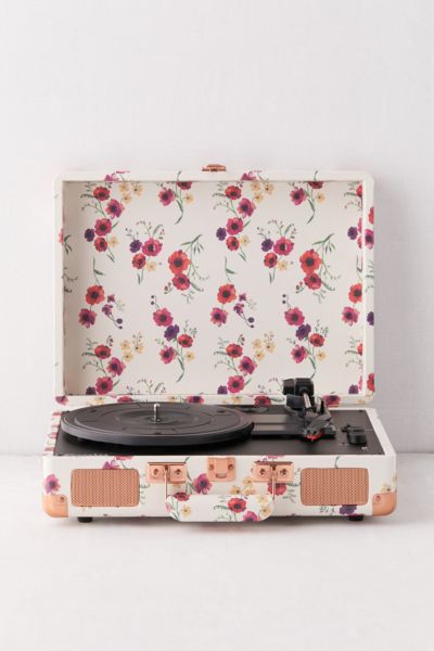 Crosley UO Exclusive Lavender Cruiser Bluetooth Record