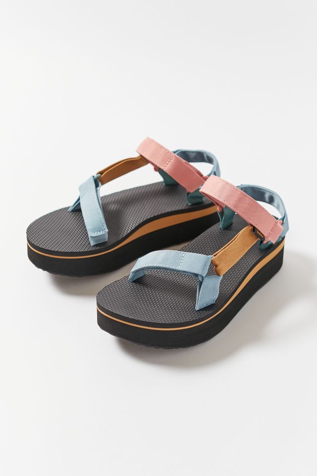 Teva color block hot sale