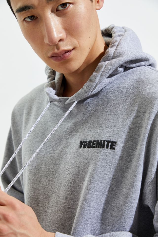 Yosemite sweatshirt urban online outfitters