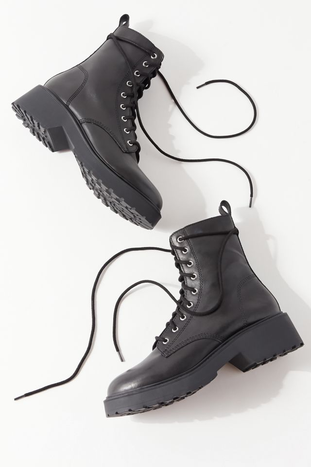 【Steve Madden】ドロテア Steve Madden Tornado Combat Boot | Urban Outfitters Canada