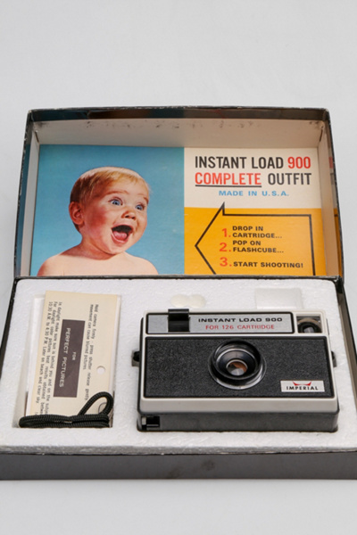 Acme Camera Co. Vintage Imperial Instant Load 900 Film Camera | Urban ...