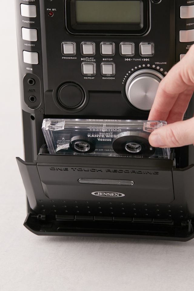 Jensen CD-725 Portable Boombox | Urban Outfitters