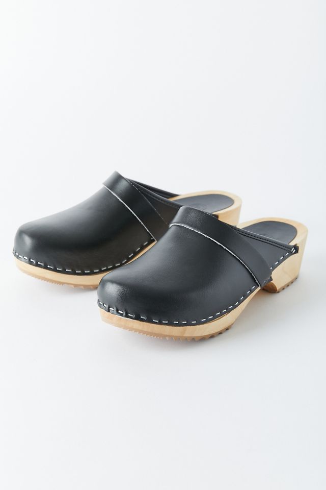 Urban Outfitters Women Shoes Clogs Classic Clog 